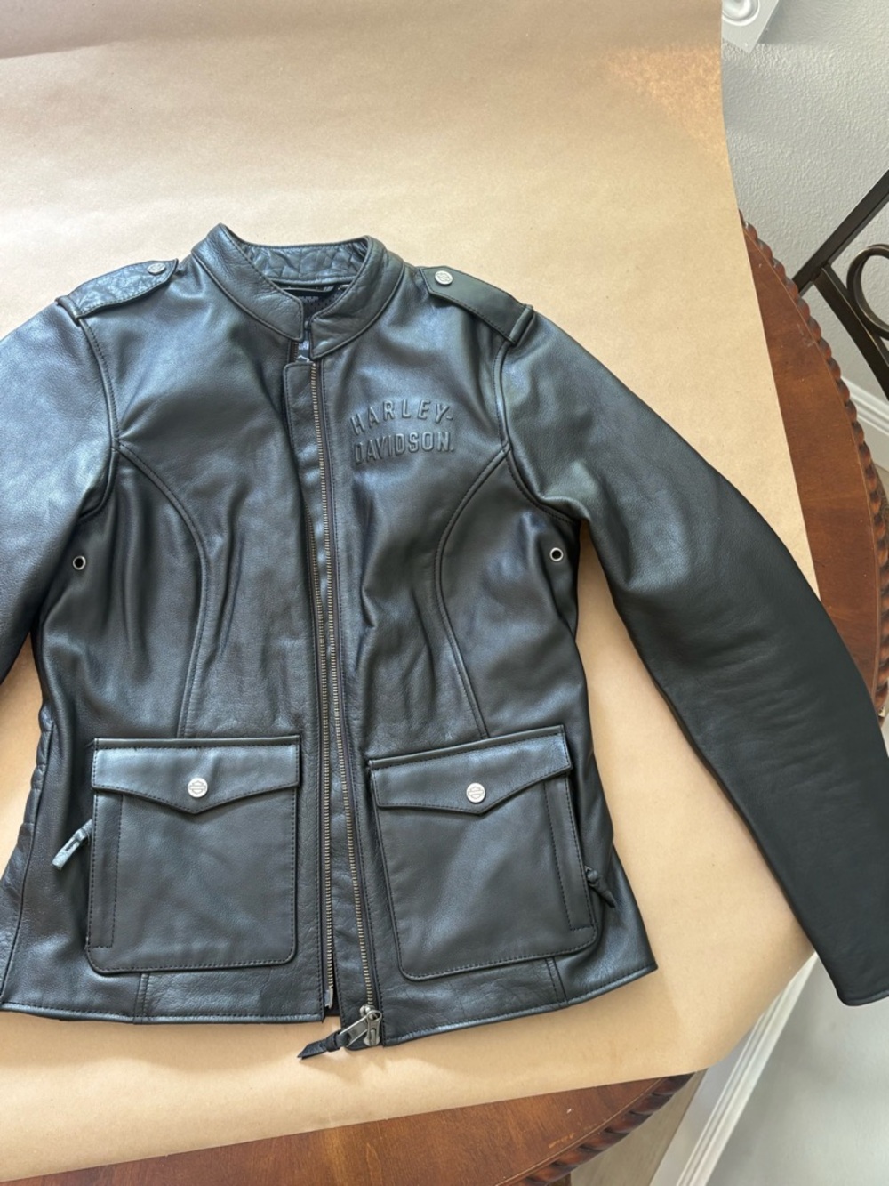 NEW Never Worn Harley-Davidson Black Women’s Leather Riding Jacket & Gloves - Picture 2 of 7